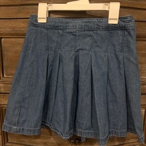 American Eagle Pleated denim skirt Size 00